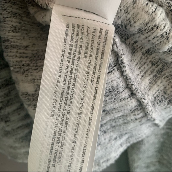 Abercrombie & Fitch Gray Women's Knit Top - Picture 4 of 6
